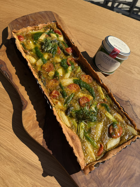 Quiche mit Spargel, Bärlauch und Kirschtomaten