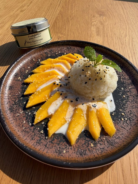 Mango Stickyreis mit geröstetem Sesam - www.altesgewuerzamt.de