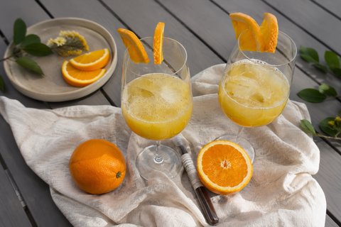 Alkoholfreier Sommer-Spritz mit Orange und Vanille