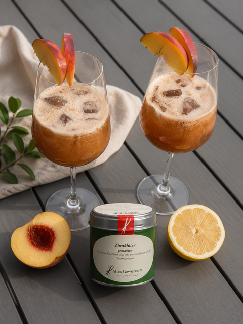 Pfirsich-Eistee mit Zimtblüte
