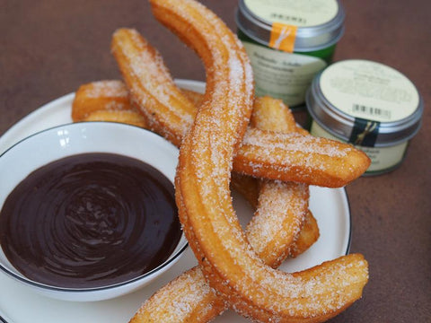 Churros mit Schokosoße mit Backstube Schoko - www.altesgewuerzamt.de