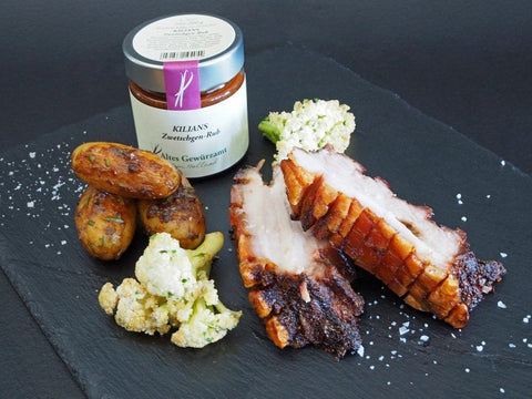 Fränkischer BBQ-Schweinebauch mit Grillkartoffeln und wildem Blumenkohl - www.altesgewuerzamt.de