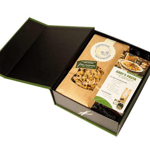 Pastabox geöffnet – Tomaten Chutney, Tulpen Nudeln und Mélange du Jardin